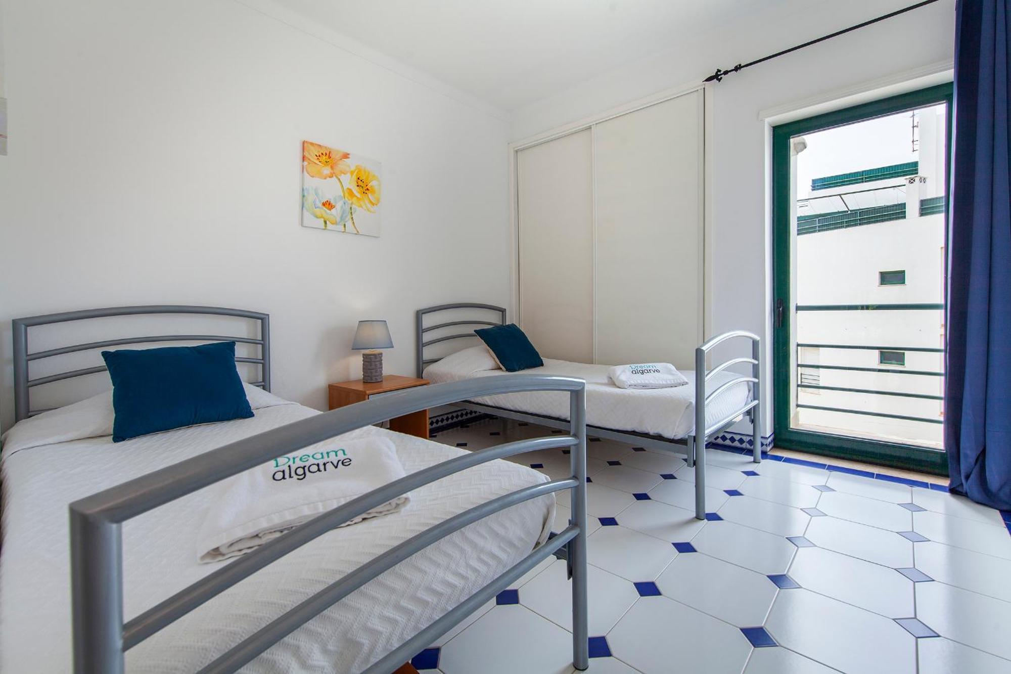 Quinta Dos Pinheiros Apartamento *